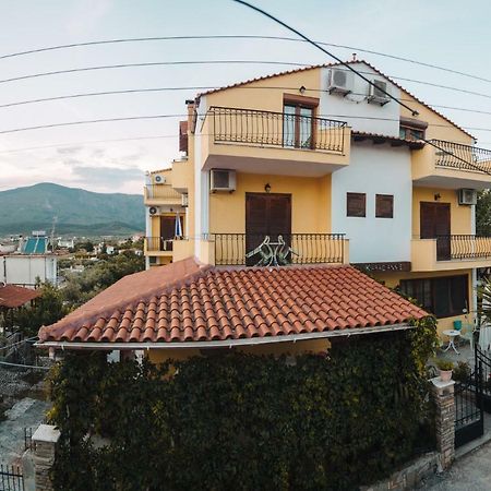 לימנריה Hotel Karagiannis מראה חיצוני תמונה
