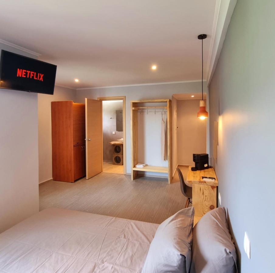 לימנריה Hotel Karagiannis מראה חיצוני תמונה