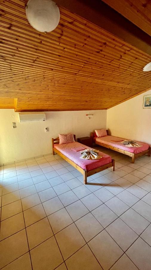 לימנריה Hotel Karagiannis מראה חיצוני תמונה
