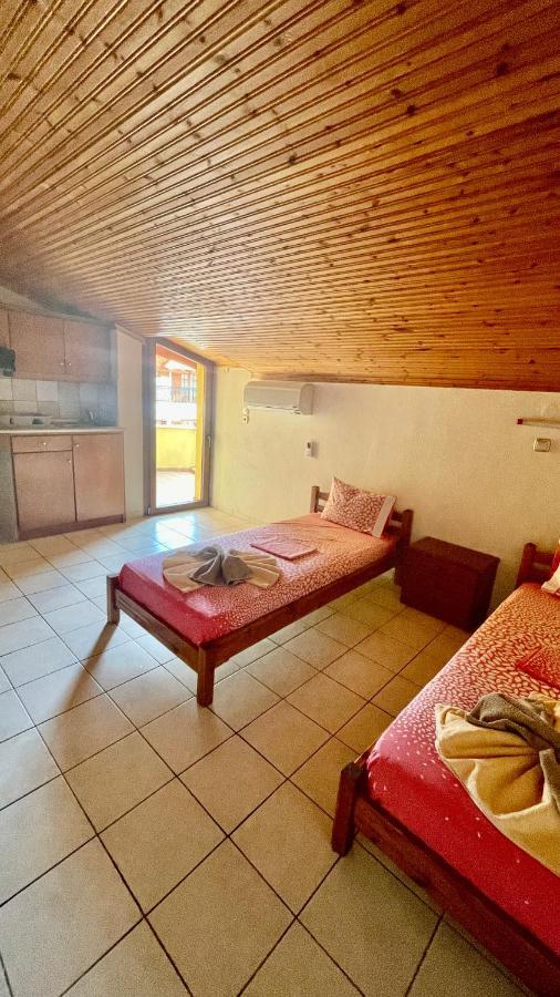 לימנריה Hotel Karagiannis מראה חיצוני תמונה
