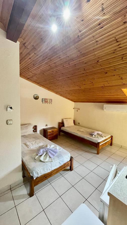 לימנריה Hotel Karagiannis מראה חיצוני תמונה