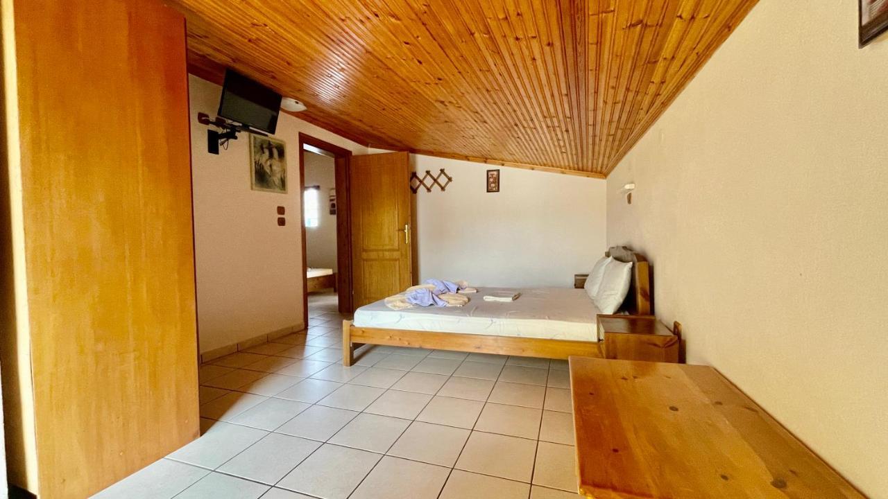 לימנריה Hotel Karagiannis מראה חיצוני תמונה