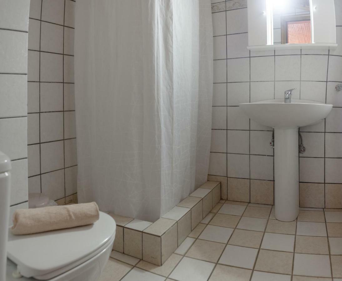 לימנריה Hotel Karagiannis מראה חיצוני תמונה