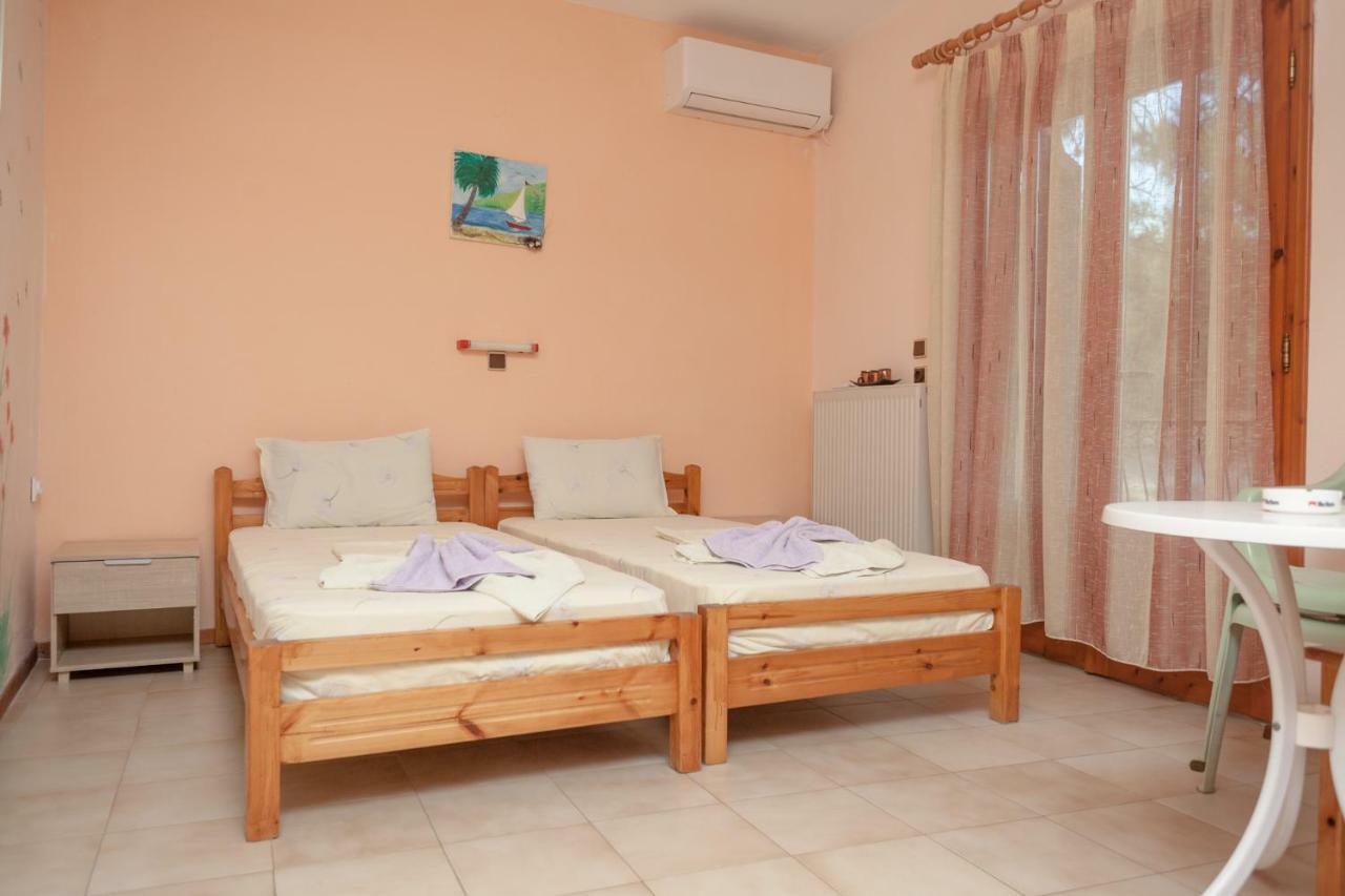 לימנריה Hotel Karagiannis מראה חיצוני תמונה